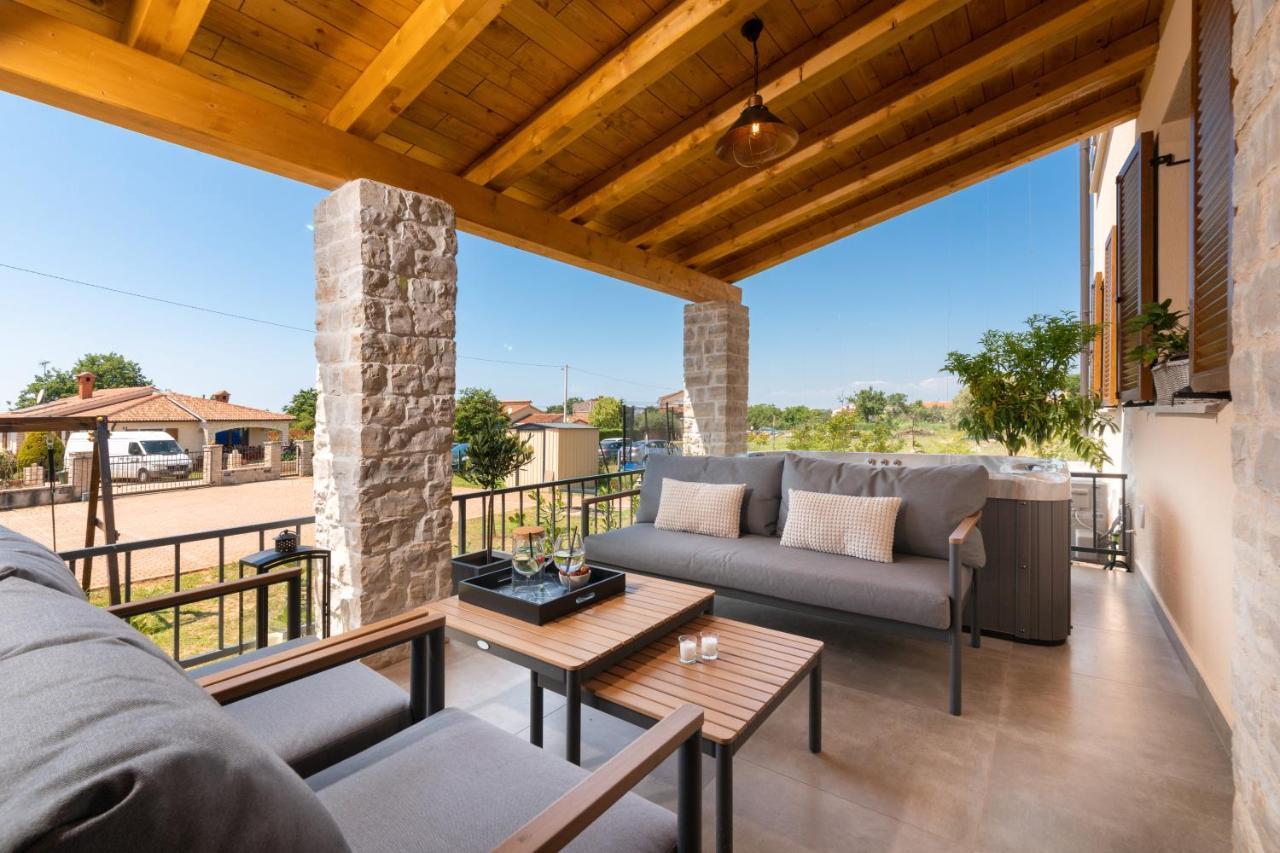 Holiday Home Maslina Porec Luaran gambar