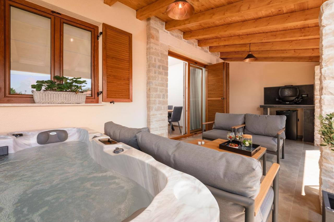 Holiday Home Maslina Porec Luaran gambar